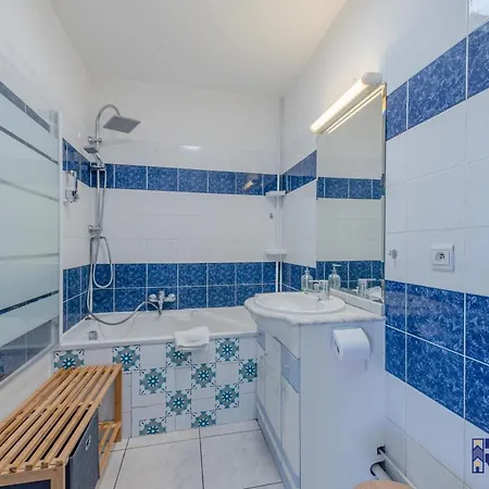 Le Bastion Wifi - Classe 3 * Perpignan